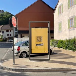 Mupi de publicidad Levit